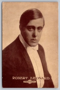 ROBERT LEONARD UNIVERSAL  POST CARD - Picture 1 of 2