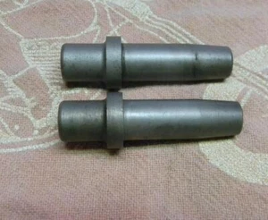 PAIR TRIUMPH STD CAST IRON INTAKE VALVE GUIDES UNIT 650 PREUNIT 500 AND 650 - Picture 1 of 1