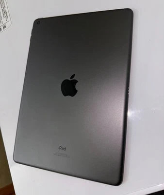 Apple iPad 8 10.2" 2020 8th Generation Apple A12 Bionic iOS 14 128GB - Image 1 of 4