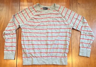 Camisa Gap Para Hombres Mediana Gris y Naranja Tejida Rayas Cuello Redondo Mangas Largas Pullover Foto 1 de 4