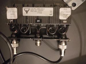 Procom DFP 6/70 UHF Duplexer - Zdjęcie 1 z 2