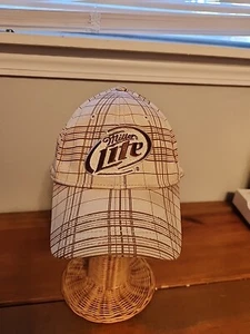 Miller Lite Mütze hellbraun kariert flexible Passform Baseballkappe Größe OSFM Bier Baseballkappe - Bild 1 von 10