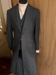 Herren 3-teiliger Sattelanzug ANZUG grau Gr. 36R * NEU 4-Pocket Weste ** maßgeschneiderter Sportler - Bild 1 von 6