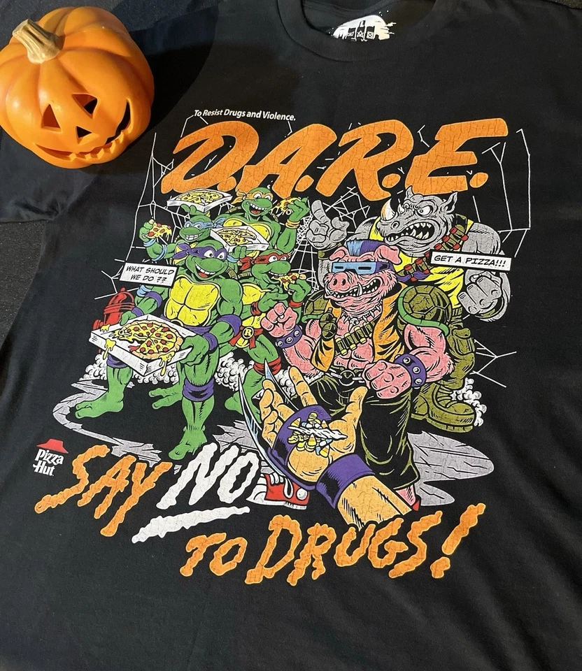 TMNT D.A.R.E. Camiseta gráfica de Halloween design vintage - Imagem 1 de 2