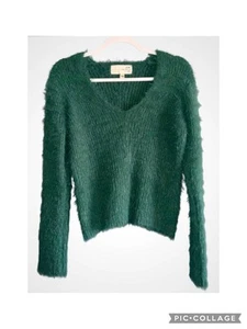 J.O.A. Emerald Green Deep V-Neck Sweater Cozy Fuzzy Casual Cropped Medium - Picture 1 of 9