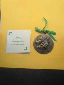 Vintage Bronze Ornament-1989-TWELVE DAYS OF CHRISTMAS-Matthews Int'l-3 French Hens - Bild 1 von 3
