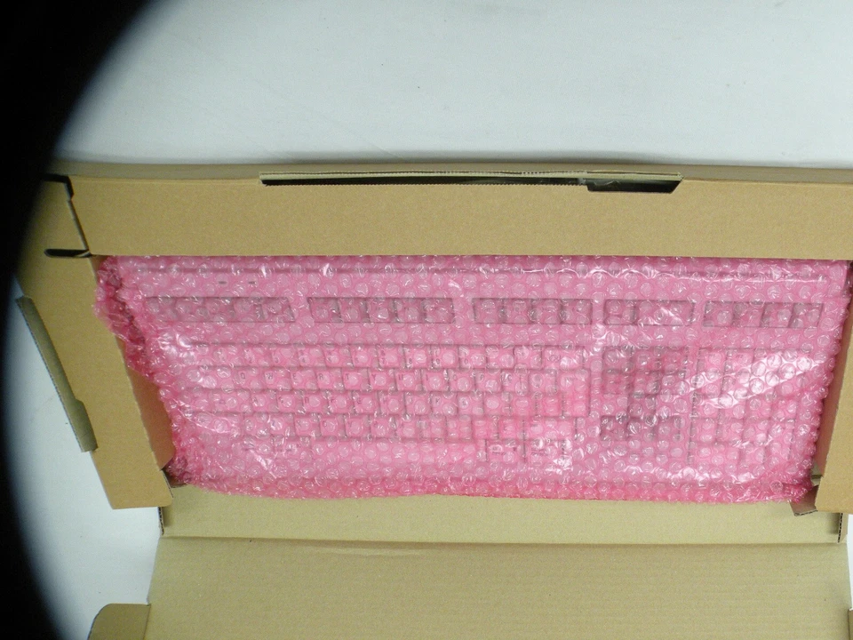 NEW DEC COMPAQ LK461-AQ ENGLISH/CANADIAN VMS KEYBOARD IN ORIGINAL BOX - Image 1 of 4