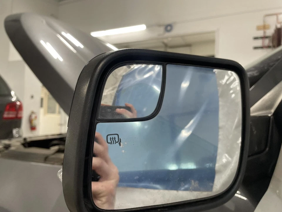 Espejo retrovisor de puerta izquierdo usado se adapta a: Ford Explorer Power 2014 manual plegable pintado térmico Foto 1 de 4