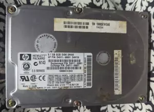 D4911-69001 - HP 9GB 7200 RPM SCSI 3.5" HDD U160 68 pin - Picture 1 of 4