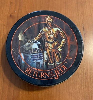 Recipiente de lata vintage 1983 Star Wars Cheinco - O Retorno de Jedi R2-D2 - C-3PO - Imagem 1 de 3