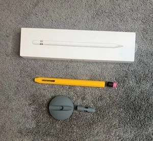 Apple Pencil 1st Generation Not Charging, With Extras - Photo 1/6