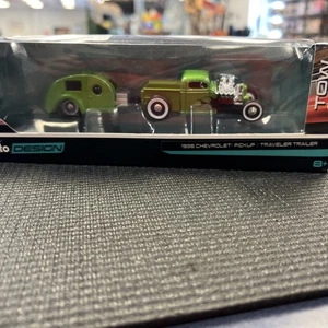 Maisto Design Tow & Go ‘36 Chevrolet Pickup & Traveler Trailer Collectible Toy - Picture 1 of 4