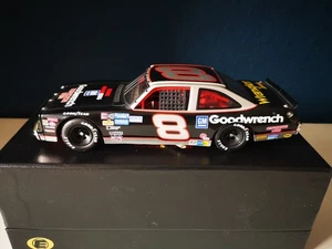Dale Earnhardt Sr. 1987 #8 Chevy Nova Action NASCAR 1:24 Diecast ¡MEGA RARO! - Imagen 1 de 13