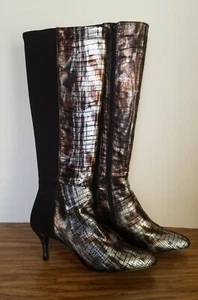 Botas altas de cuero elástico J. Renee Playa talla 8 aspecto piel de serpiente - Imagen 1 de 6