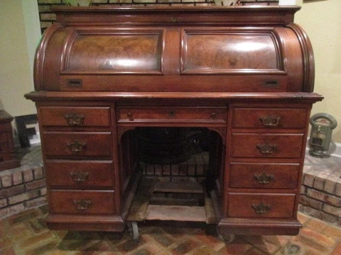Victorian Cylinder Roll Kneehole Desk Cover