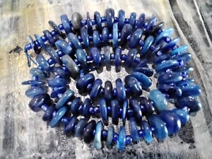 Natural Kyanite/Disthene, Flat Nuggets, 8-9.5x7.5-8.5x2-4mm, Approx 82 pce - Bild 1 von 3