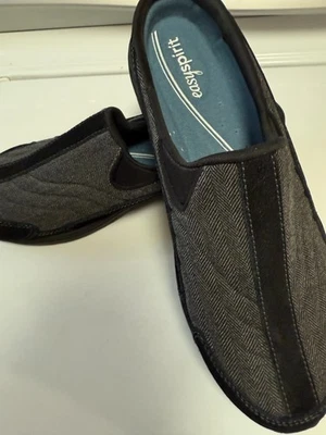 EUC Womens Easy Spirit Black/Gray Herringbone Traveltime Mules 8.5M - Image 1 of 4