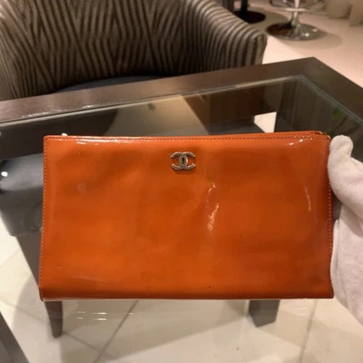 (Auténtico) Cartera Larga CHANEL Naranja Marrón Charol CC Logo Doble Bolso de... - Imagen 1 de 4