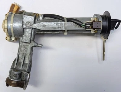 Cerradura de encendido OEM 45020-12-10 Toyota Corolla 93-97, Geo Prizm 93-97 Foto 1 de 4
