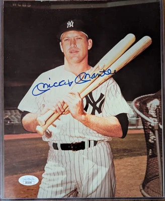 MICKEY MANTLE - Yankees - Autographed color 8x10 photo - JSA Certified w/ LOA - Image 1 of 4