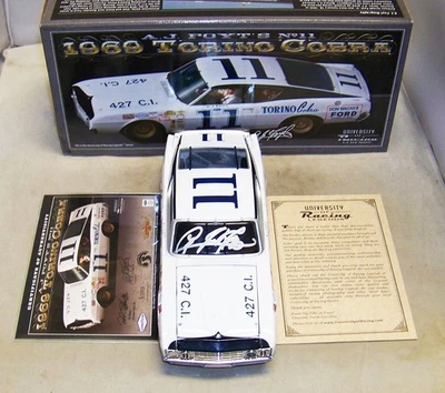1:24 UNIVERSITY OF RACING 1969 #11 FORD TORINO COBRA AJ FOYT SIGNED AUTOGRAPHED - Image 1 of 4
