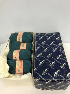 9 HILOS DE LANA VIRGEN ~ HECHOS FRANCIA REYNOLDS VERSAILLES CEDRO AZUL SIN USAR, EN CAJA - Imagen 1 de 7