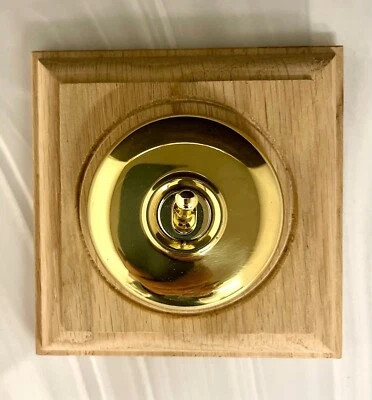 Victorian style Polished Brass 2way dolly/toggle Light switch. Oak plate - Image 1 of 3