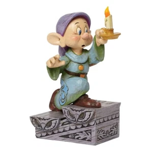 NUEVA FIGURA JIM SHORE DISNEY TRADICIONES DOPEY UNA LUZ EN LA OSCURIDAD 4043642 - Imagen 1 de 2