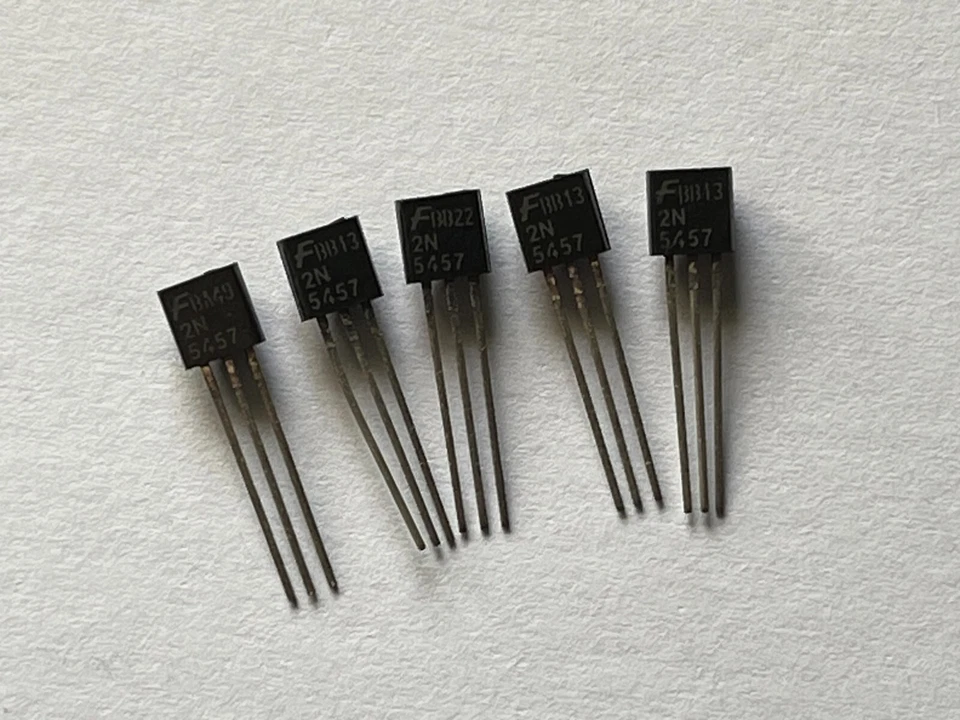 FAIRCHILD INDUSTRIES 5 x 2N5457 N-Channel Depletion JFET TO92 UK Seller.