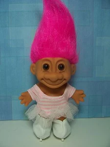 PATINADOR SOBRE HIELO - Muñeca Russ Troll de 5" - NUEVA EN BOLSA ORIGINAL - Imagen 1 de 7