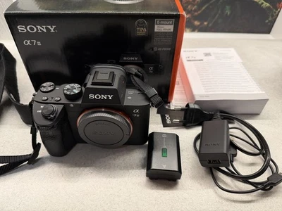 Sony Alpha 7 III ILCE-7M3 24,2MP Spiegellose Systemkamera - Bild 1 von 4