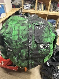 686 Youth Evolution Jacket Boys XL Green Black Skull Insulated Snowboard Coat - Picture 1 of 5