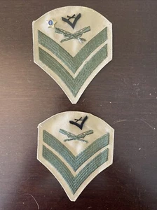 UNITED STATES MARINES STAFF SERGEANTS WITH PINS - Picture 1 of 2