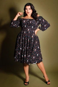 Marie-Thérèse Peasant Dress Skull Lace Print Pinup Couture (2XL) - Picture 1 of 4