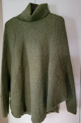 Soft And Warm Baby Alpaca  Sweater - unique made in Peru - One Size - Moss Green - Image 1 of 4
