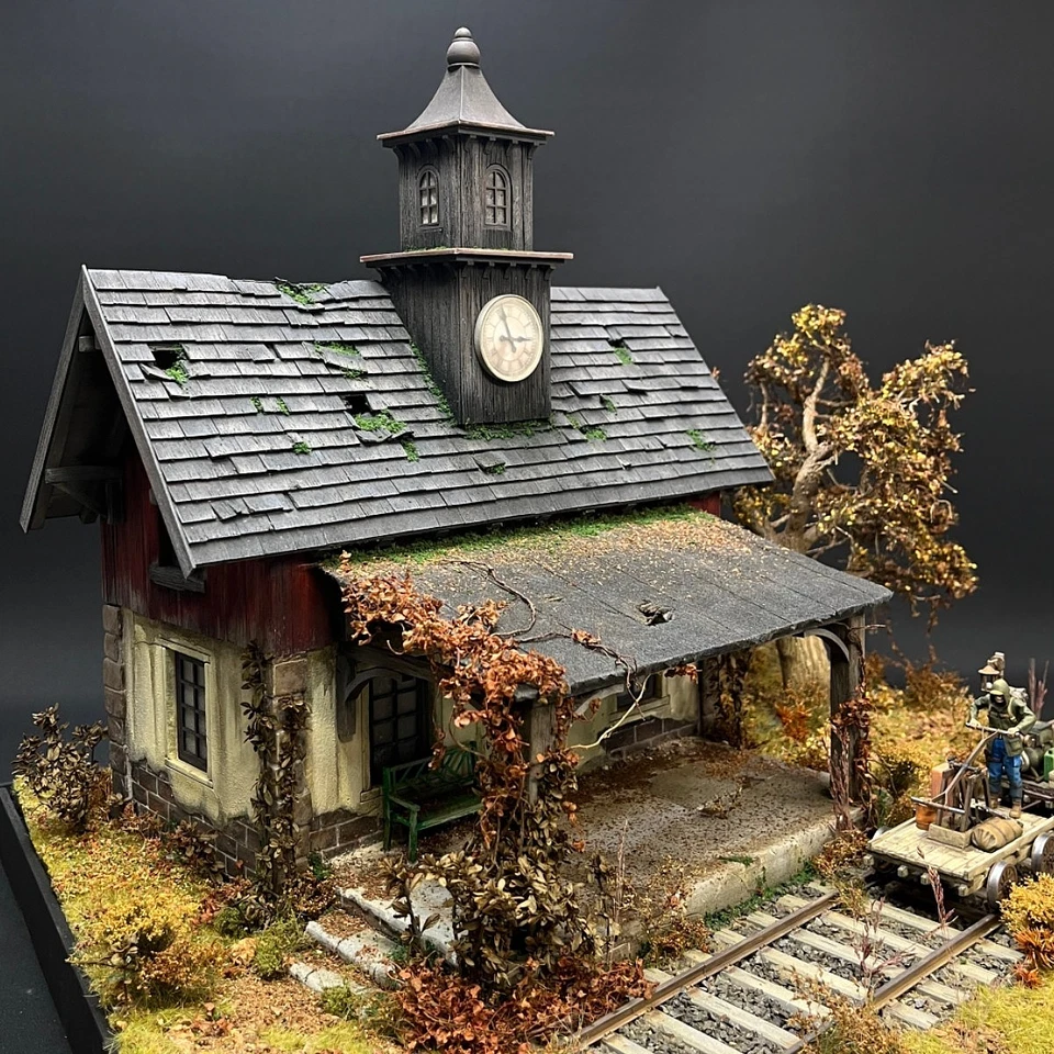 Alter Bahnhof in 1:35 - Laser Cut Gebäude aus Holz zum selberbauen für Diorama - Bild 1 von 4