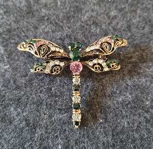 Art nouveau dragonfly brooch with pink and green detail. - Picture 1 of 4