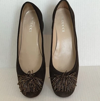 Zapatos de salón Sesto Meucci marrón de gamuza italiana, pompón con cuentas de bronce, baja colina sin cordones talla 8M Foto 1 de 4