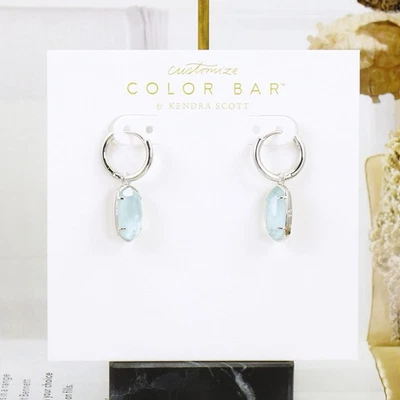 Pendientes Huggie Kendra Scott Ellie Ilusión Azul Claro Tono Plata Nuevos sin Etiquetas Foto 1 de 4