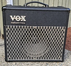 Vox Valvetronix AD30VT- 45W- 60HZ Guitar Amplifier Combo - Picture 1 of 8