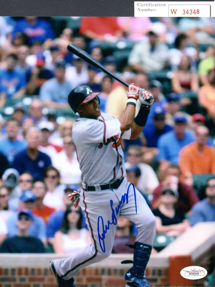 Foto autografiada firmada por JSA Yunel Escobar 8x10 Atlanta Braves TRB 432 Foto 1 de 1