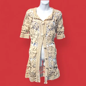 BETSEY JOHNSON beige Baumwolle Häkel Midi Long Cardigan Blumen Pullover Staubtuch 1D - Bild 1 von 14