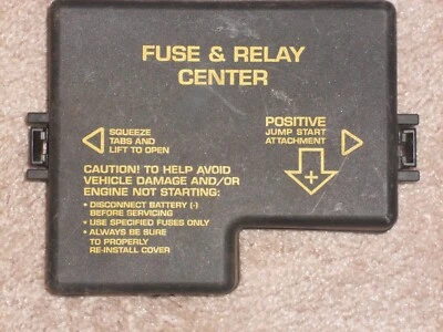 Dodge Stratus 2001 relé caja cubierta Foto 1 de 2