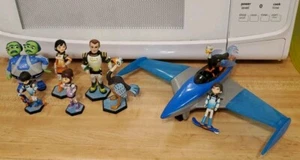 MILES FROM TOMORROWLAND DISNEY STORE EXCLUSIVE FIGURINE PLAYSET & PLANE PLAYSET - Picture 1 of 9