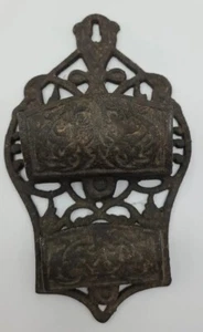 Unique Wall Mounted Cast Iron MATCHBOX HOLDER 2 Slots Black - Picture 1 of 4