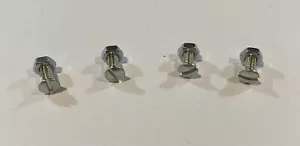 TORNILLOS Y TUERCAS DE FIJACIÓN DE INSIGNIAS REDONDAS PARA TANQUE DE GASOLINA BSA X4 42-8034 - Imagen 1 de 1