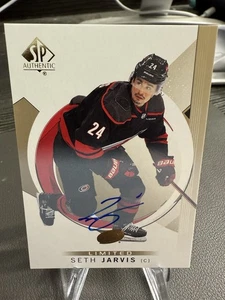 2024-25 SP Authentic Seth Jarvis On Card Auto #33 Carolina Hurricanes - Bild 1 von 2