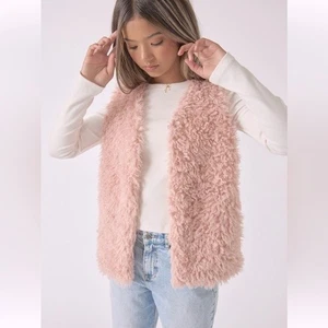 Belle Du Jour Mädchen rosa Bonnie Kunstfell Weste & weißes Langarmshirt 2-teiliges Set - Bild 1 von 14