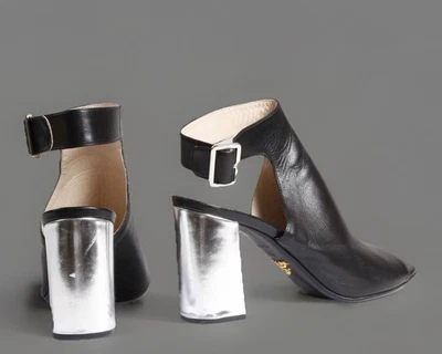 Sandalias Prada de cuero negro plateado con correa en el tobillo talla 36,5 Foto 1 de 4