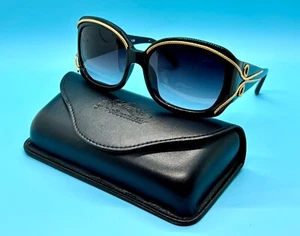 Agent Provocateur “Pull Me” Sunglasses & Case - Picture 1 of 21